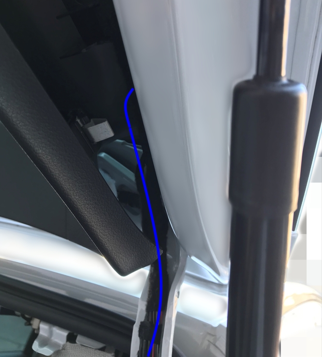 �A�E�f�BA4�A�o���g ���A�h���C�u���R�[�_�[���t�����@