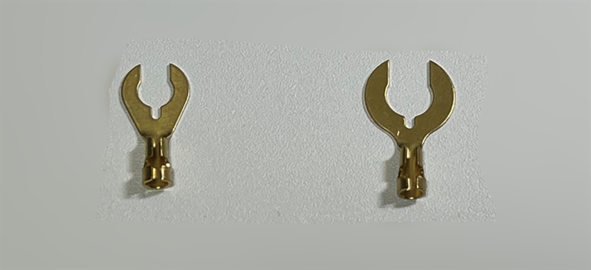 �A�E�f�BA4�A�o���g �ӊO�ȃA�[�X(GND)�̎����I